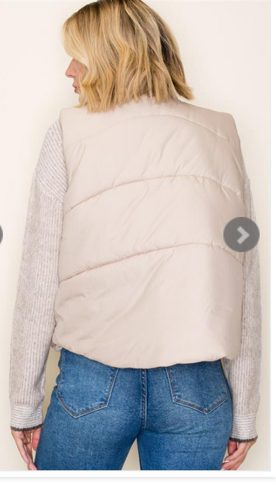 Puffer Polar Collar Vest-Beige